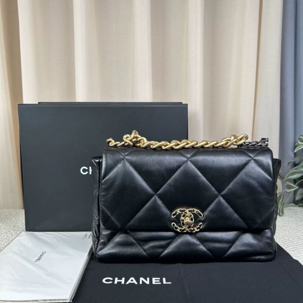 Chanel Women Pre-Loved Bag Very Good Condition
